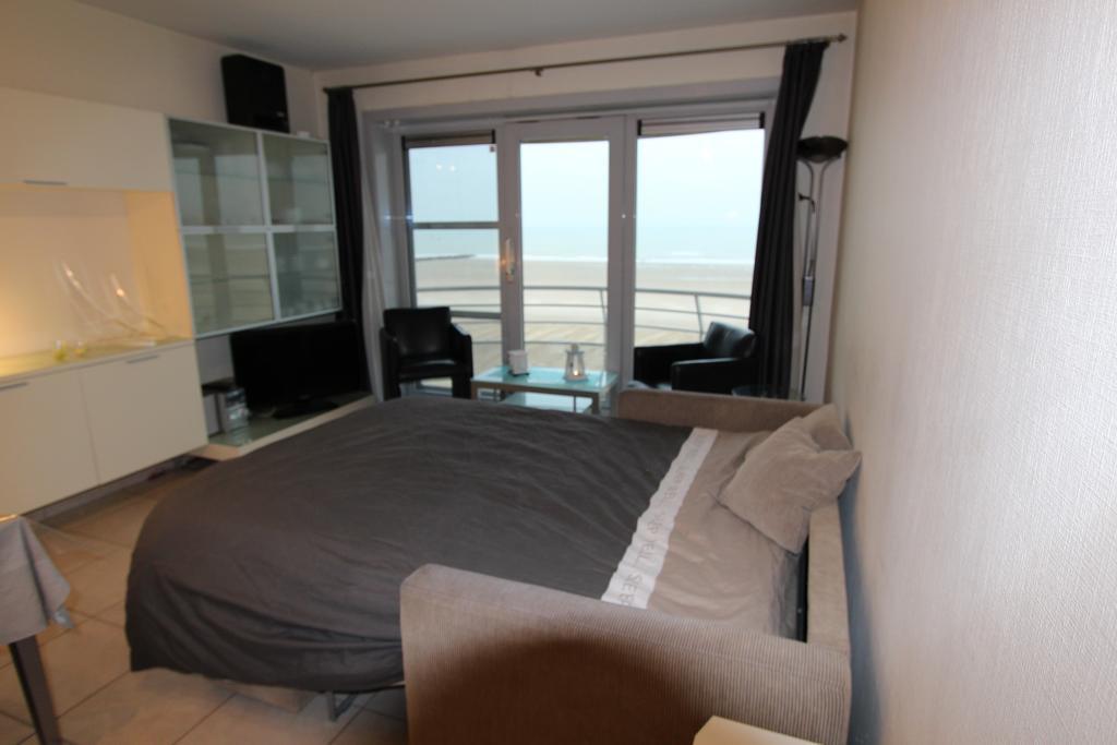 Appartement Zeezicht 奥斯滕德 客房 照片